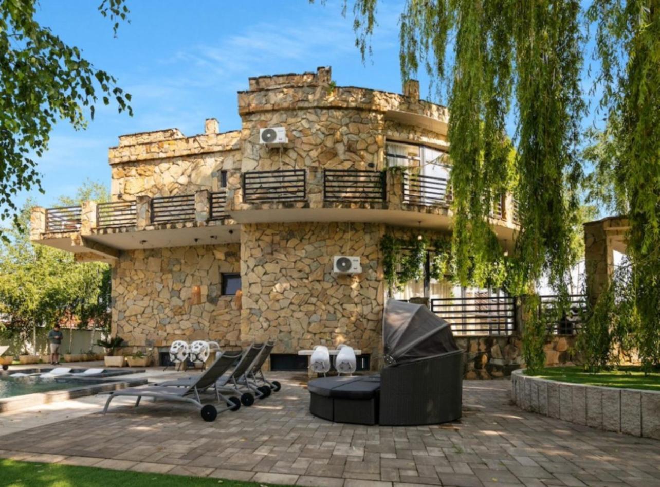 Castle Transylvania Alba Iulia Bagian luar foto